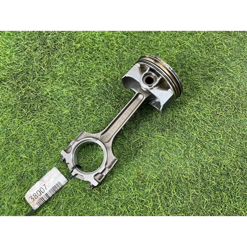 Поршень (двигатель и элементы) Ford Focus MK3 2.0 rfcm5e6205ab