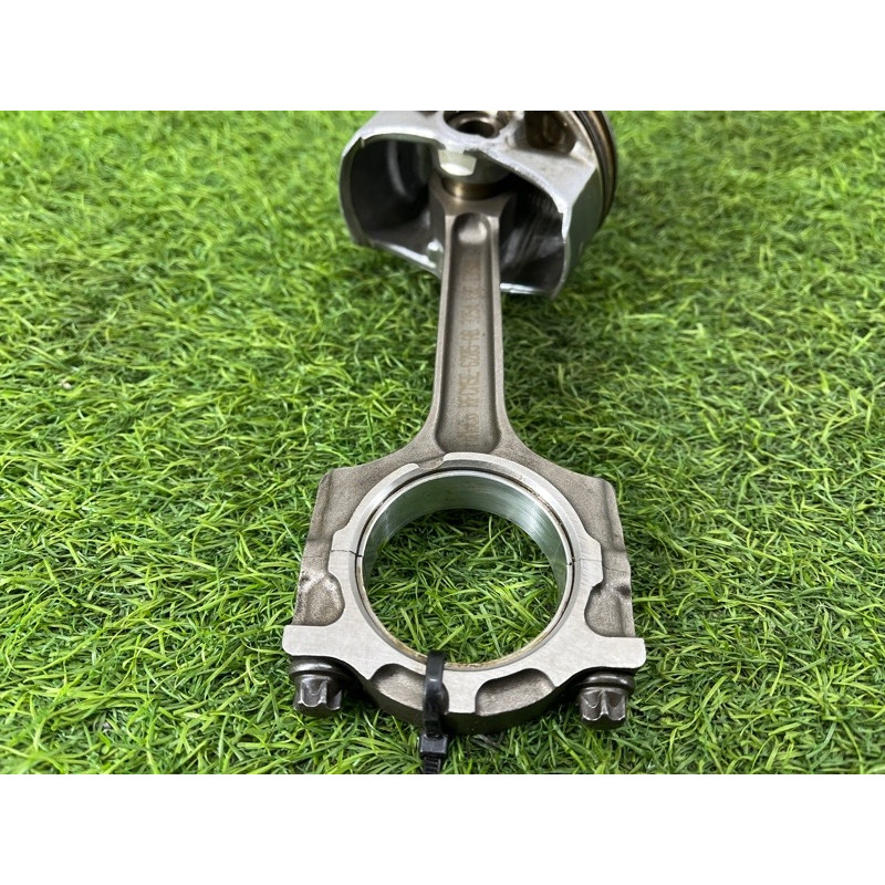 Поршень (двигатель и элементы) Ford Focus MK3 2.0 rfcm5e6205ab