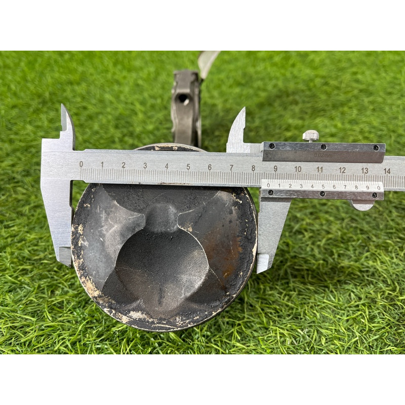 Поршень (двигатель и элементы) Ford Focus MK3 2.0 rfcm5e6205ab