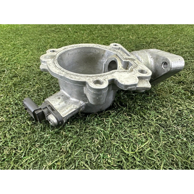 Кронштейн ТНВД (кронштейны двигателя) AUDI Q7 4M 2017 3.0 TFSi 06E103535D