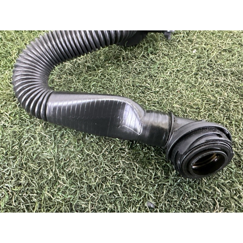 Маслозаливная горловина (двигатель и элементы) AUDI Q7 4M 2017 2.0 TFSI 4M0115301F