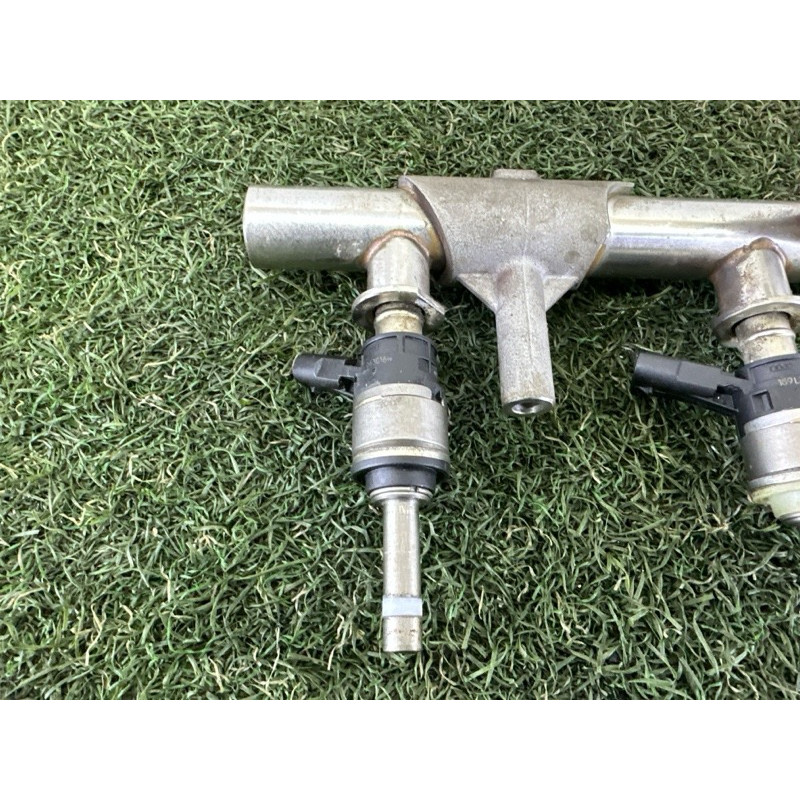 Топливная рампа (топливная система) AUDI Q7 4M 2017 3.0 TFSi 06E130090AJ