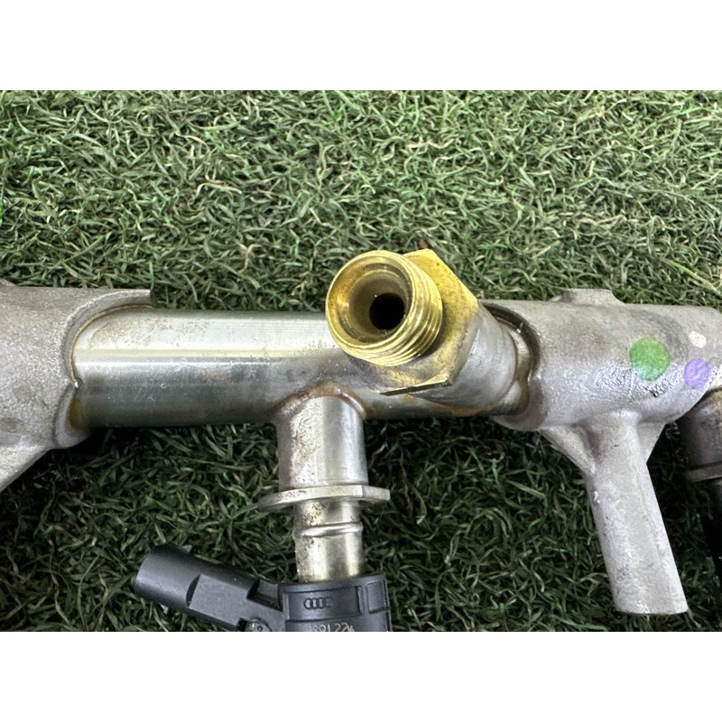 Топливная рампа (топливная система) AUDI Q7 4M 2017 3.0 TFSi 06E130090AJ