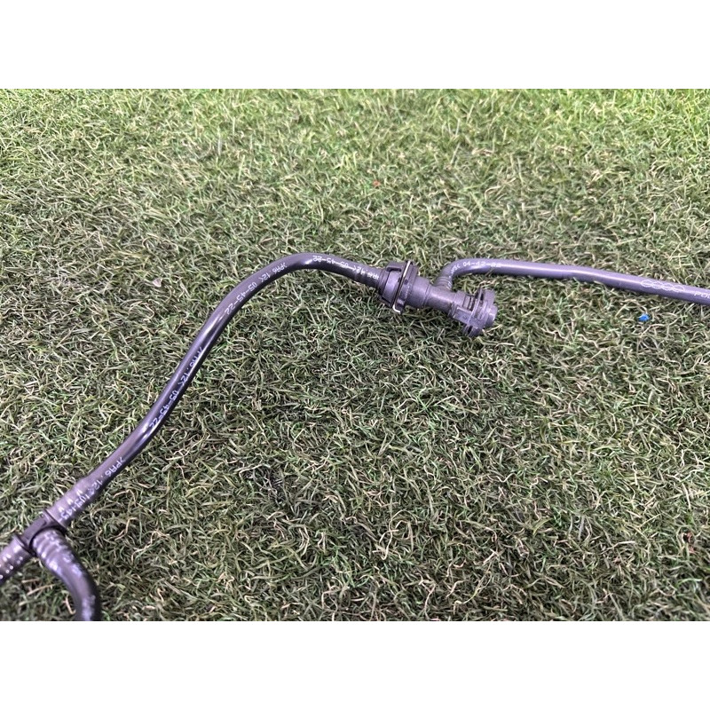 Трубка системы охлаждения (система охлаждения) AUDI A4 B9 2017 2.0 TFSI 8W0121081AN