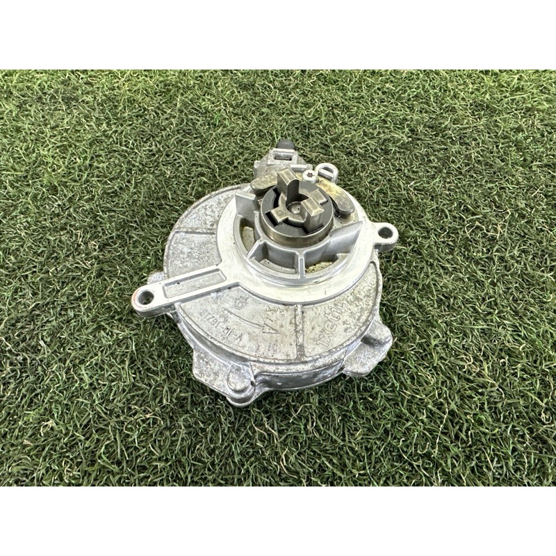 Вакуумный насос (тормозная система) AUDI Q7 4M 2017 3.0 TFSi 06E145100Q