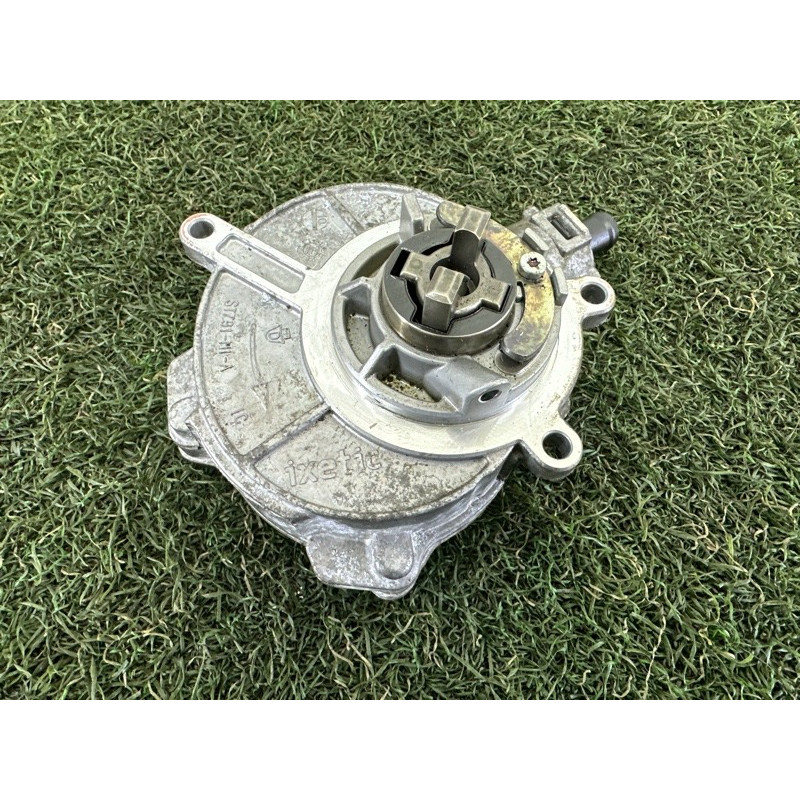 Вакуумный насос (тормозная система) AUDI Q7 4M 2017 3.0 TFSi 06E145100Q