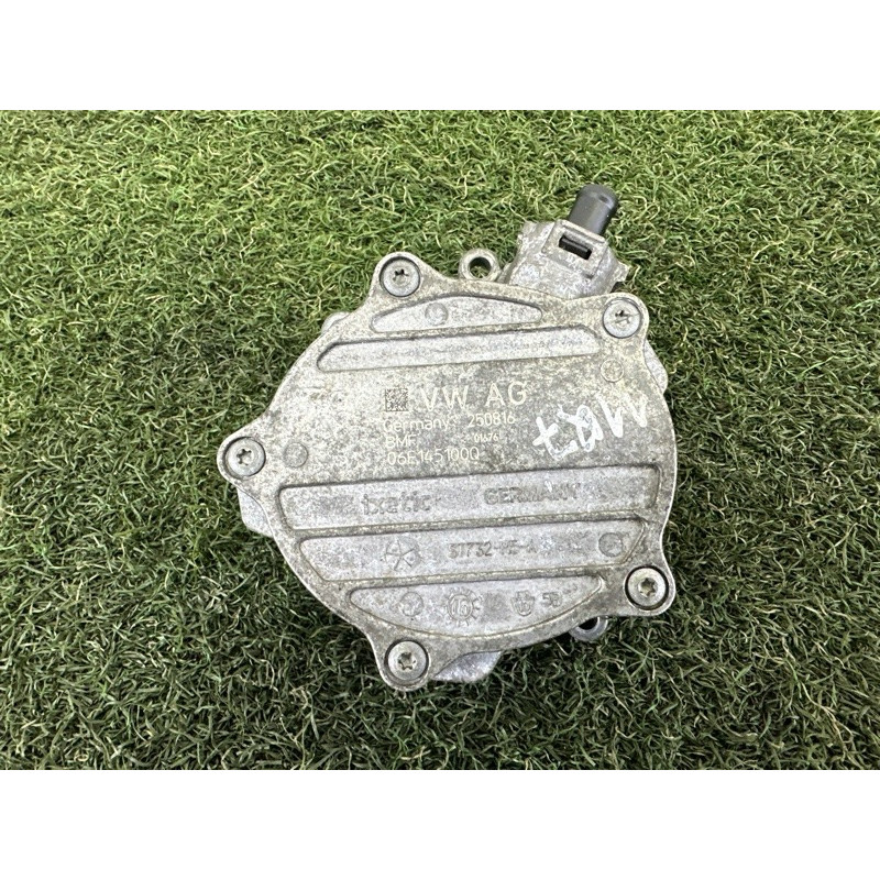 Вакуумный насос (тормозная система) AUDI Q7 4M 2017 3.0 TFSi 06E145100Q