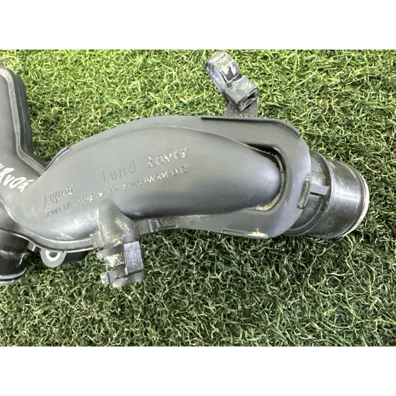 Трубка системы охлаждения (система охлаждения) LAND ROVER Range Rover L405 2016 5.0 LR186859