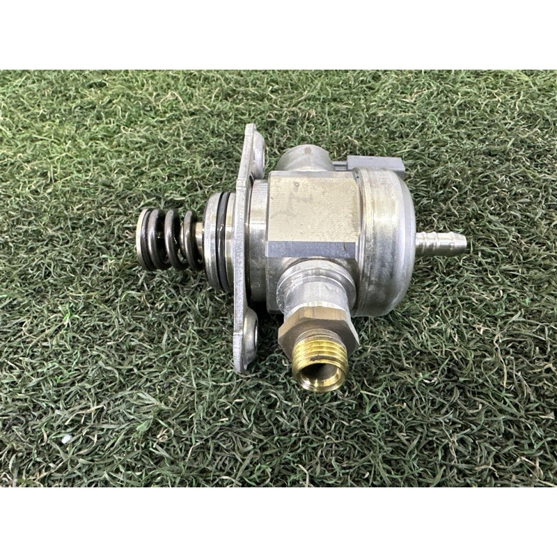 ТНВД (топливная система) AUDI A3 8V 2016 1.8 CNSB 06K127026C