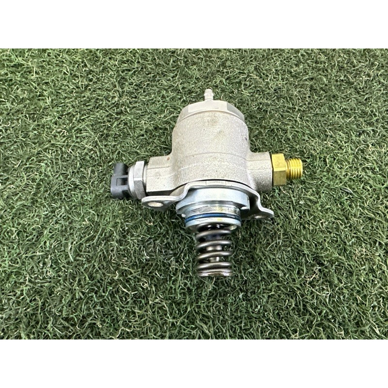 ТНВД (топливная система) AUDI A4 B8 2010 2.0 CAEB 06J127025L