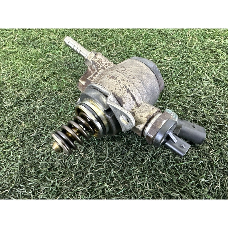 ТНВД (топливная система) AUDI Q5 8R 2010 3.2 CALB 06E127025N