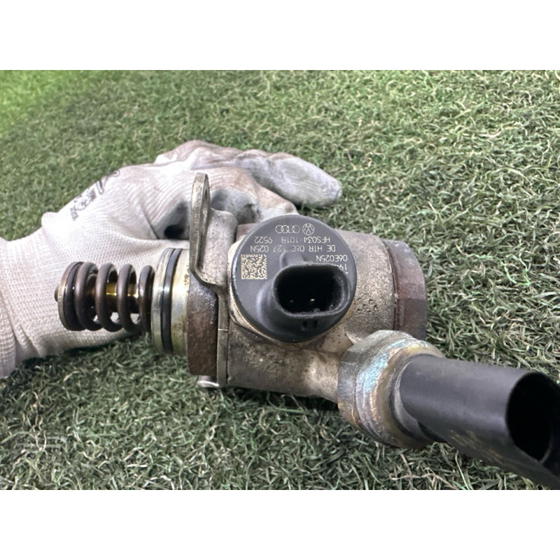 ТНВД (топливная система) AUDI Q5 8R 2010 3.2 CALB 06E127025N