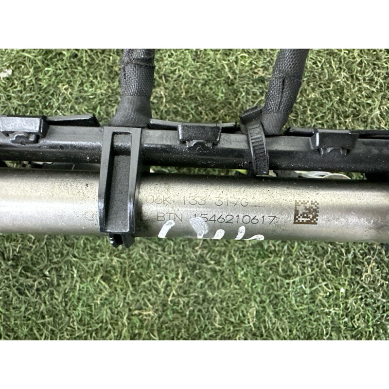 Топливная рампа (топливная система) AUDI A3 8V 2016 1.8 CNSB 06K133317G