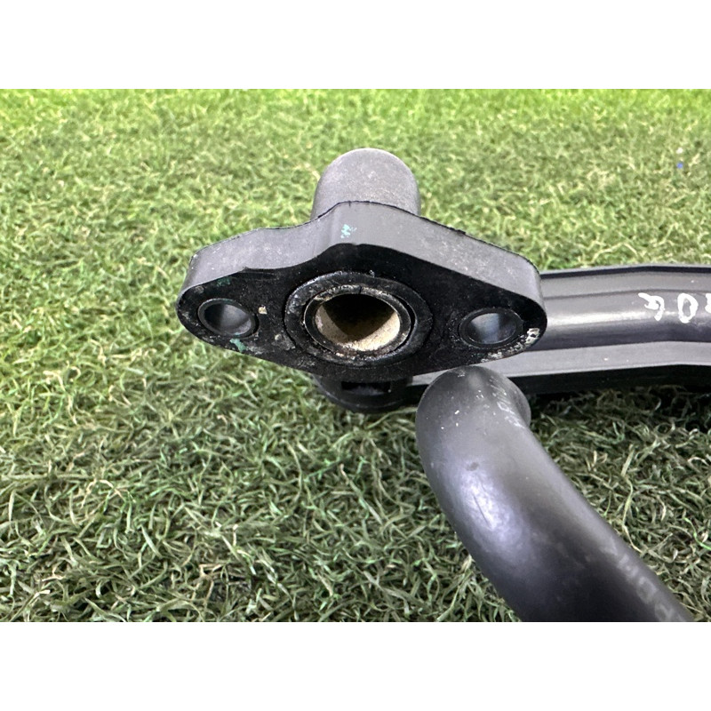 Трубка системы охлаждения (система охлаждения) LAND ROVER Range Rover L405 2016 5.0 LR087559