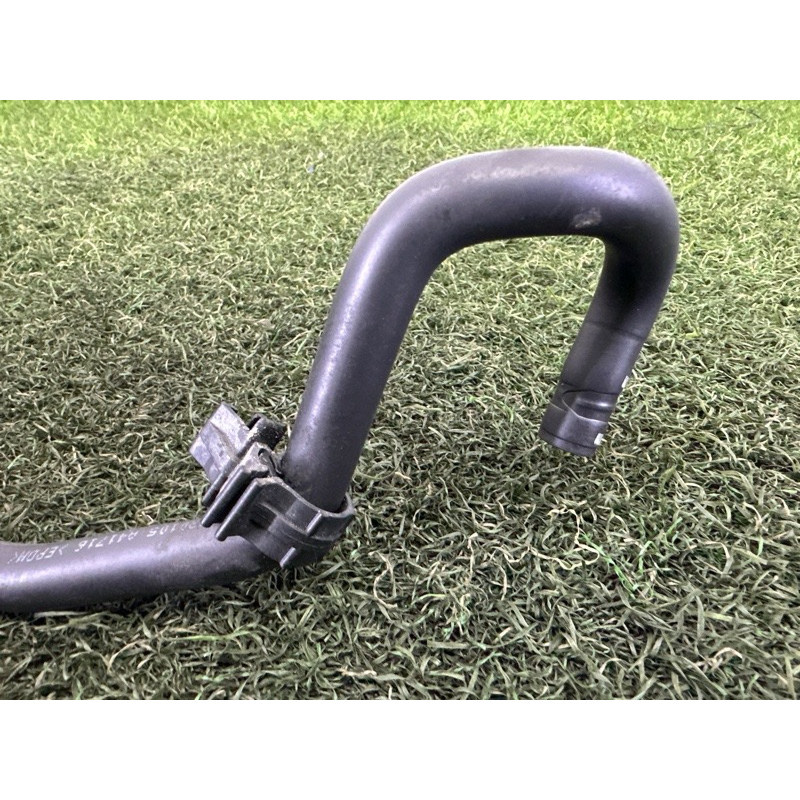 Трубка системы охлаждения (система охлаждения) LAND ROVER Range Rover L405 2016 5.0 LR087559