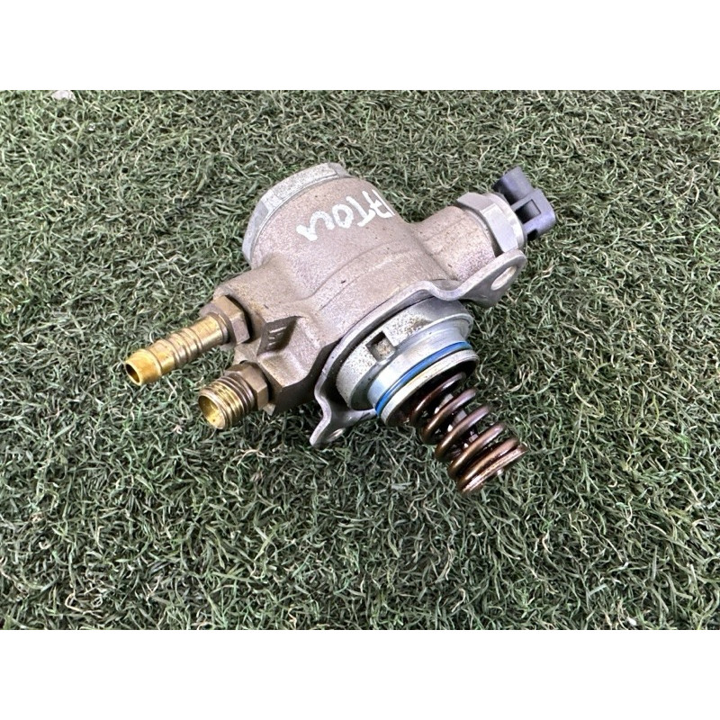 ТНВД (топливная система) Volkswagen Touareg NF 2012 3.0 Hybrid CGFA 07L127026J