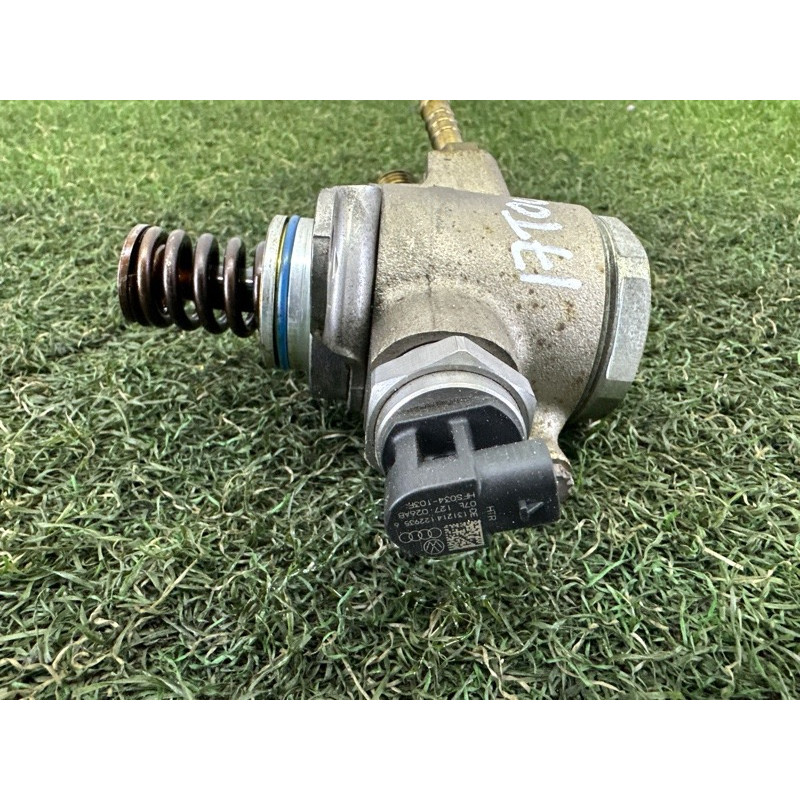 ТНВД (топливная система) Volkswagen Touareg NF 2012 3.0 Hybrid CGFA 07L127026J