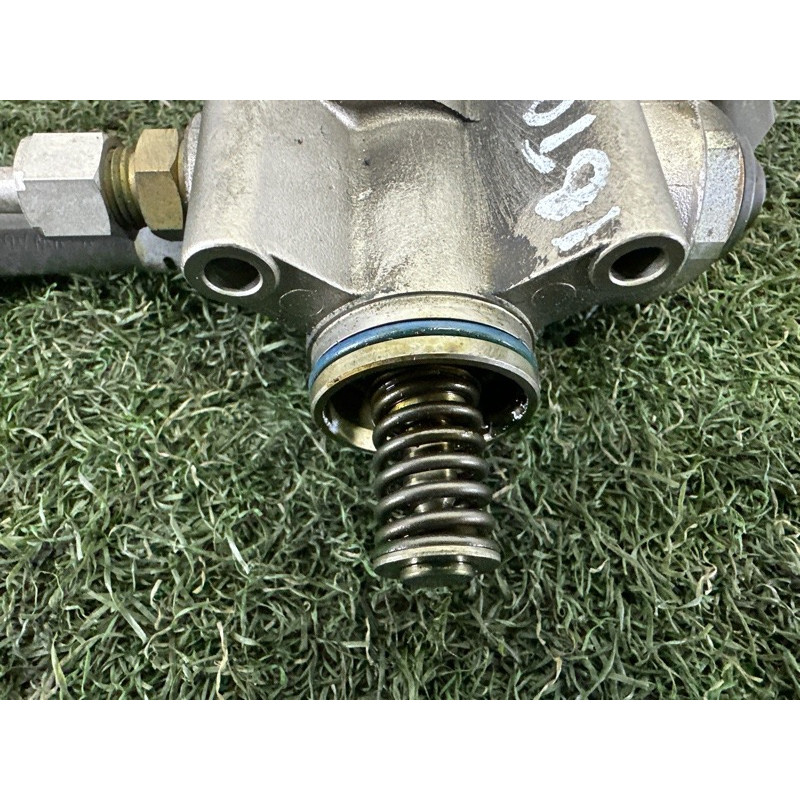 ТНВД (топливная система) Volkswagen Touareg NF 2011 3.6 03H127025G