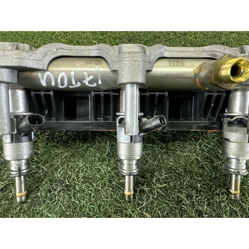 Коллектор впускной (впускная система) Volkswagen Touareg NF 2012 3.0 Hybrid CGFA 06E133110AF