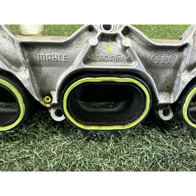 Коллектор впускной (впускная система) Volkswagen Touareg NF 2012 3.0 Hybrid CGFA 06E133110AF