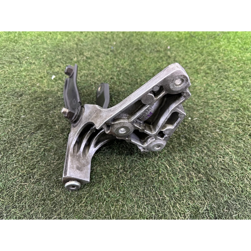 Кронштейн промежуточного вала (трансмиссия) LAND ROVER Range Rover Evoque L538 2016 2.0 LR024760