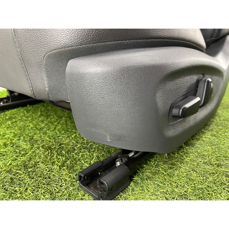 Передние сидения (салон) Hyundai Ioniq AE 2018 1.6 Hybrid 88500G2211T9Y