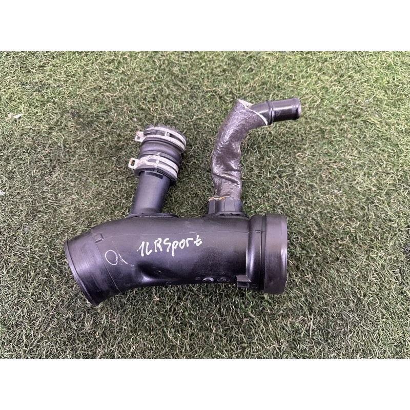 Патрубок (система охлаждения) LAND ROVER RANGE ROVER Sport L494 2016 3.0 Diesel LR084058