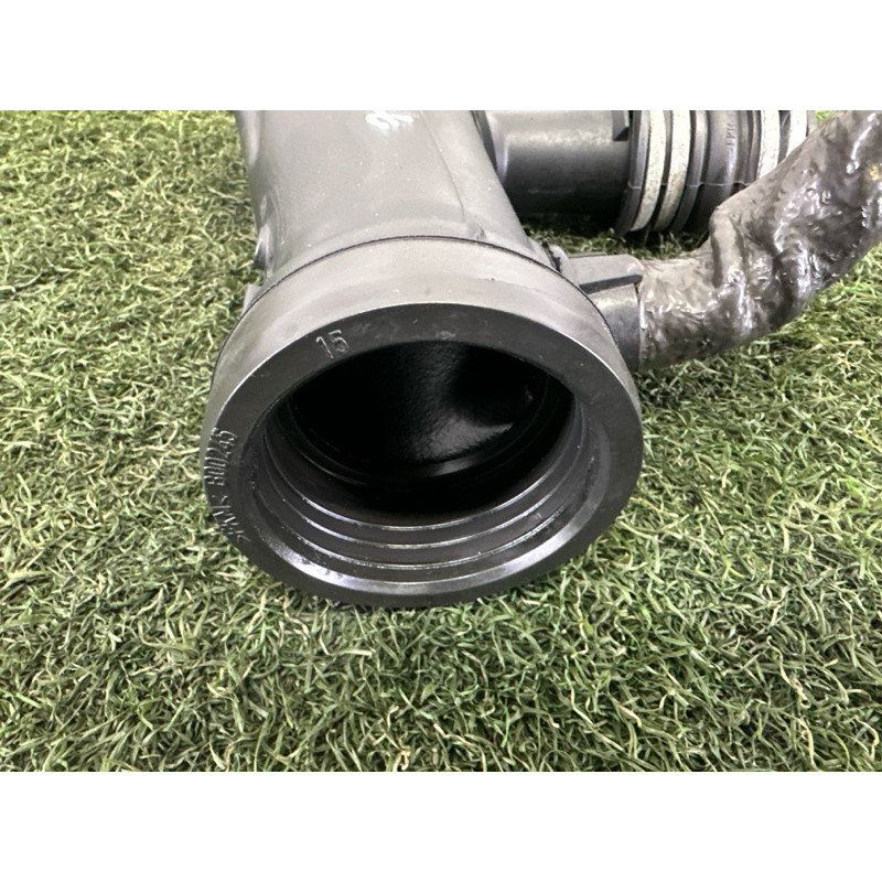 Патрубок (система охлаждения) LAND ROVER RANGE ROVER Sport L494 2016 3.0 Diesel LR084058