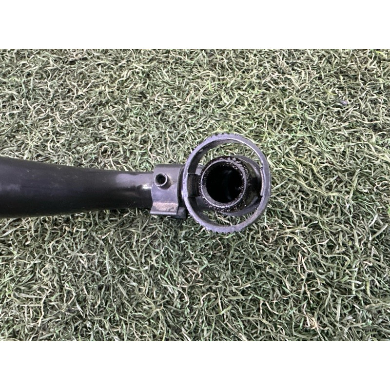 Трубка вентиляции (двигатель и элементы) LAND ROVER Range Rover L405 2016 5.0 LR010867