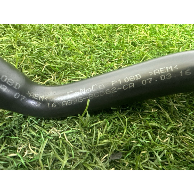 Трубка вентиляции картерных газов (двигатель и элементы) LAND ROVER Range Rover Evoque L538 2016 2.0 LR028849