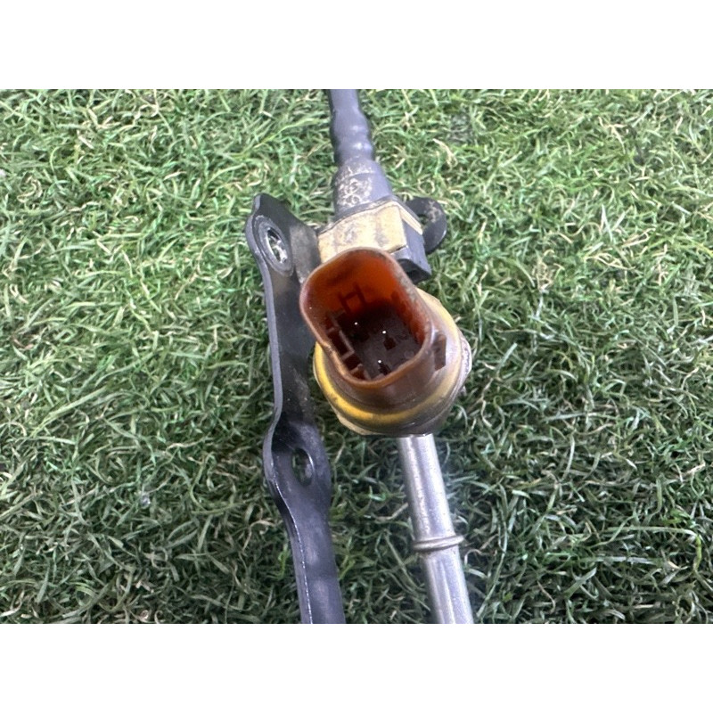 Датчик тиску пального (электрика / датчики) LAND ROVER Range Rover Evoque L538 2016 2.0 LR079937