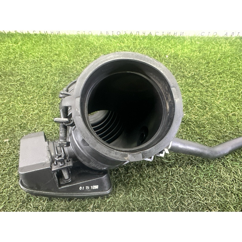 Патрубок воздушного фильтра (впускная система) KIA Soul 3 2022 2.0 28140J9200
