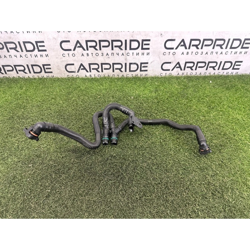 Трубка вентиляции (двигатель и элементы) AUDI Q5 8R 2010 3.2 CALB 06E103217AA