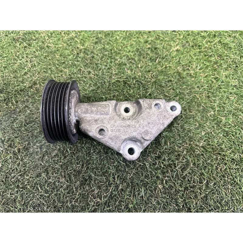 Ролик обводной (двигатель и элементы) LAND ROVER RANGE ROVER Sport L494 2016 3.0 Diesel LR077854