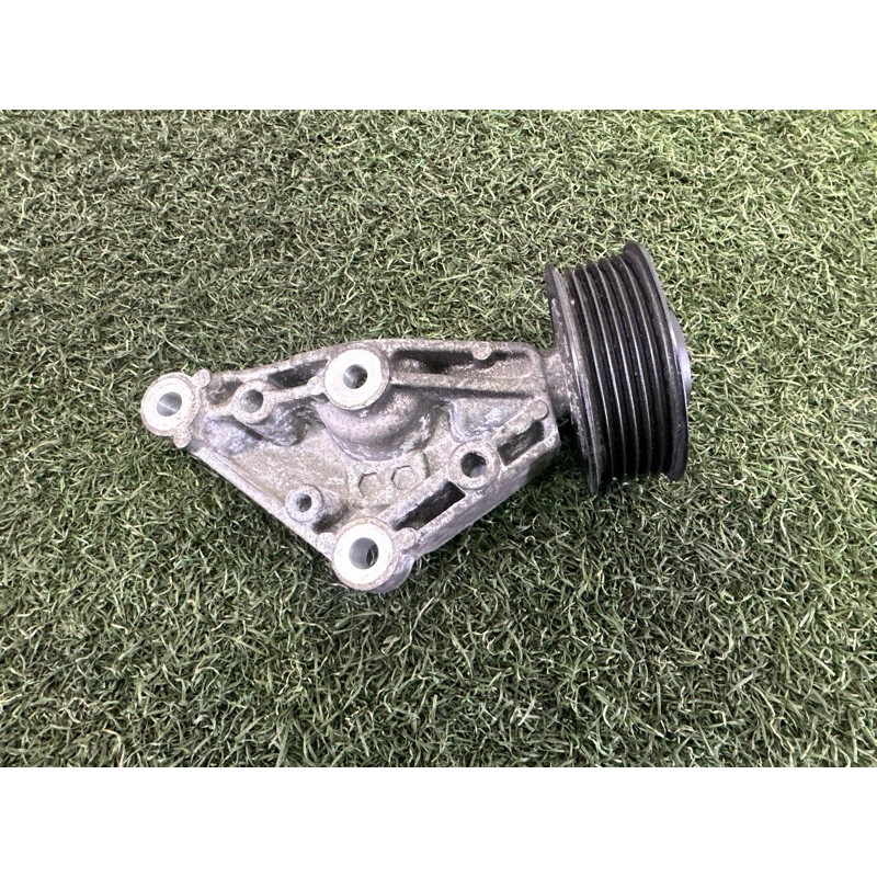 Ролик обводной (двигатель и элементы) LAND ROVER RANGE ROVER Sport L494 2016 3.0 Diesel LR077854