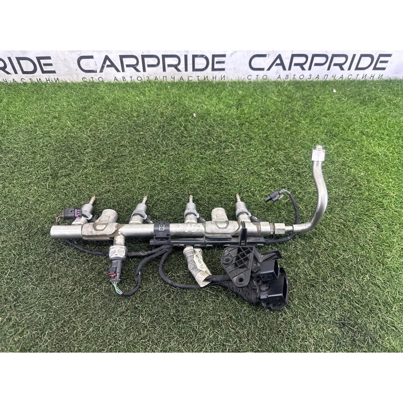 Паливна рампа (паливна система) AUDI A4 B9 2017 2.0 TFSI 06L133317E