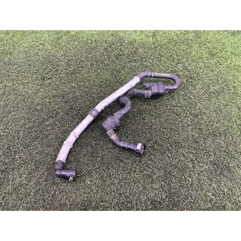 Клапан вентиляции топливного бака (топливная система) Volkswagen Touareg NF 2013 3.6 7P6133352C