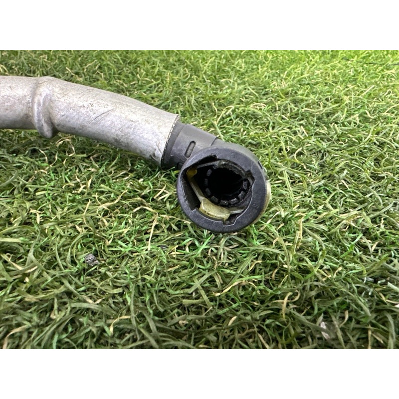 Клапан вентиляции топливного бака (топливная система) Volkswagen Touareg NF 2013 3.6 7P6133352C