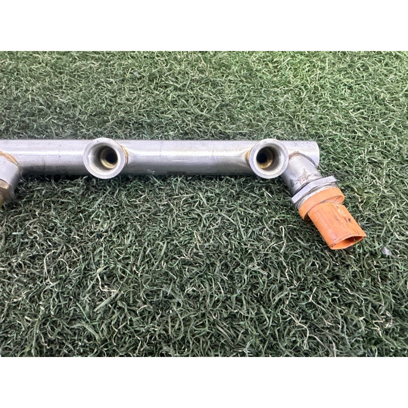 Паливна рампа (паливна система) AUDI A8 D4 2011 4.2 CDRA 079133316AR