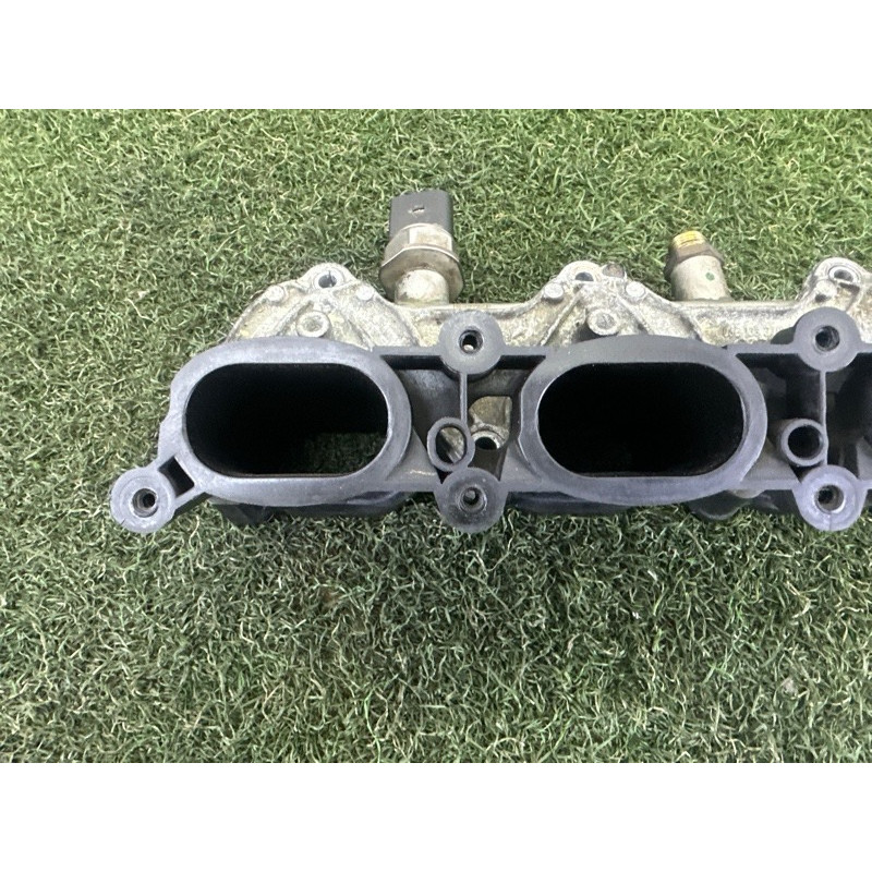 Коллектор впускной (впускная система) AUDI Q5 8R 2012 3.2 06E133125D