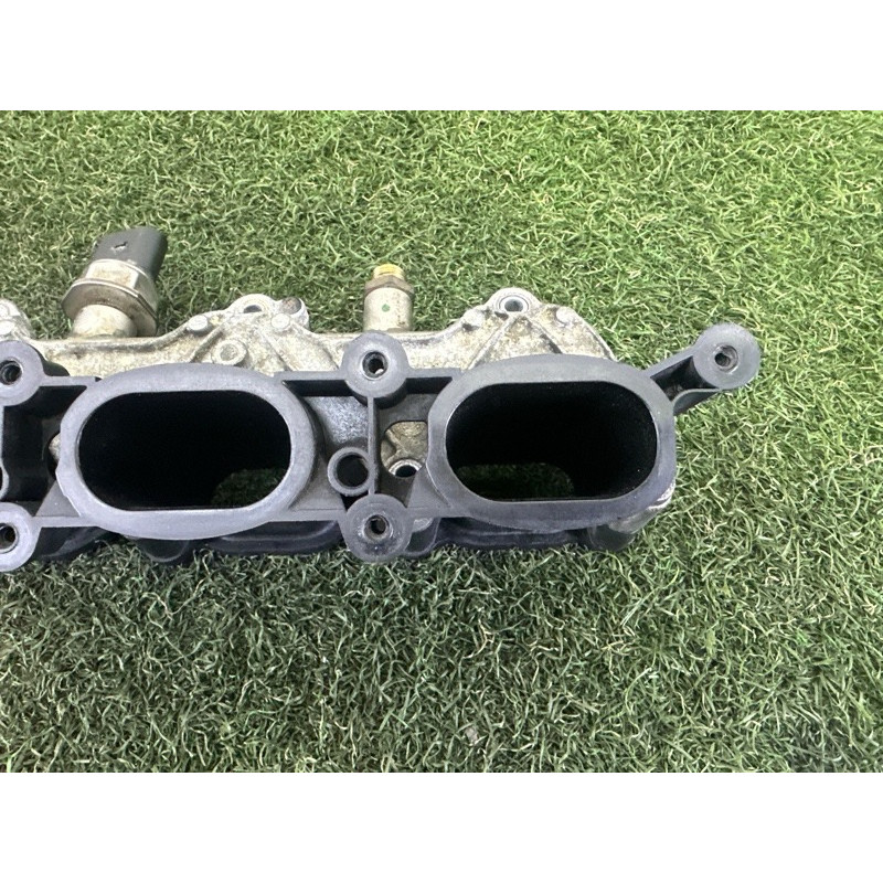 Коллектор впускной (впускная система) AUDI Q5 8R 2012 3.2 06E133125D