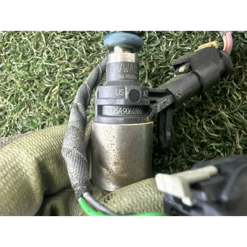 Топливная рампа (топливная система) AUDI Q5 FY 2018 2.0 DAYB 06K133317AA