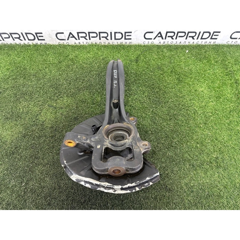 Поворотный кулак (подвеска) AUDI Q7 4L 2011 3.0 TFSi 7L8407257B