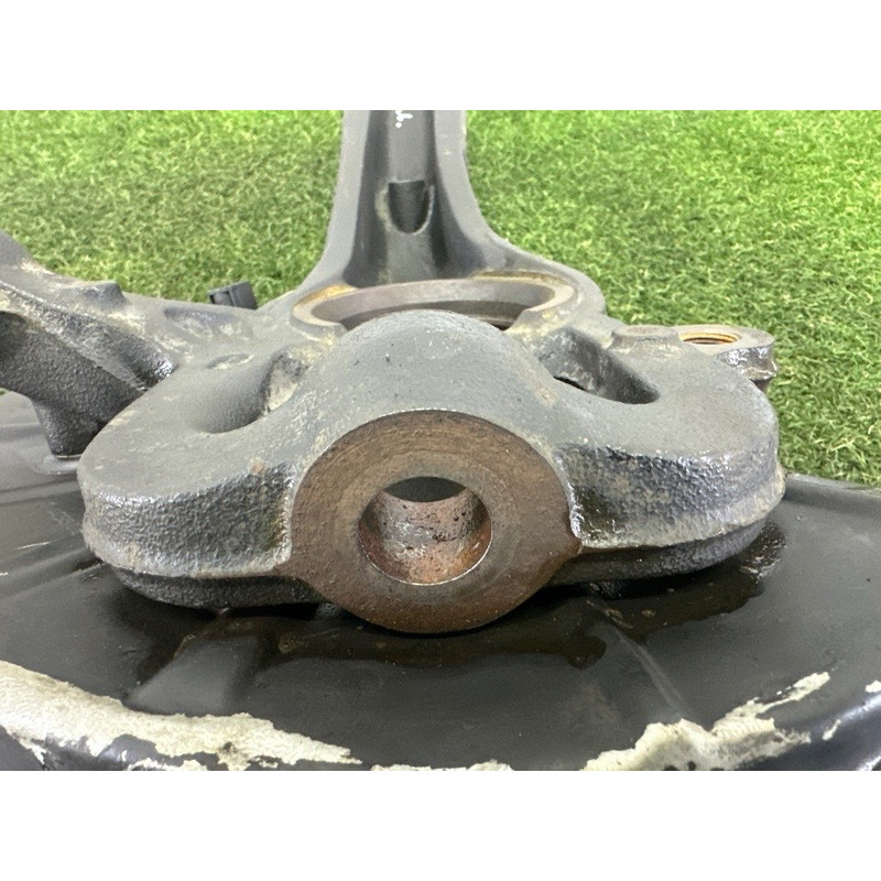 Поворотный кулак (подвеска) AUDI Q7 4L 2011 3.0 TFSi 7L8407257B