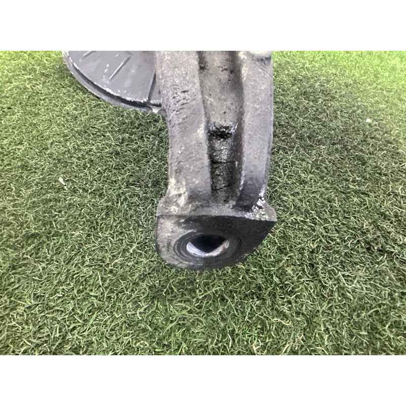 Поворотный кулак (подвеска) AUDI Q7 4L 2011 3.0 TFSi 7P6407246A