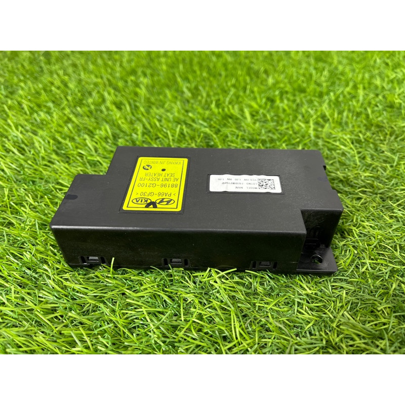 Блок управления подогревом сидения (электрика / блоки управления) Hyundai Ioniq AE 2018 1.6 Hybrid 88196G2100