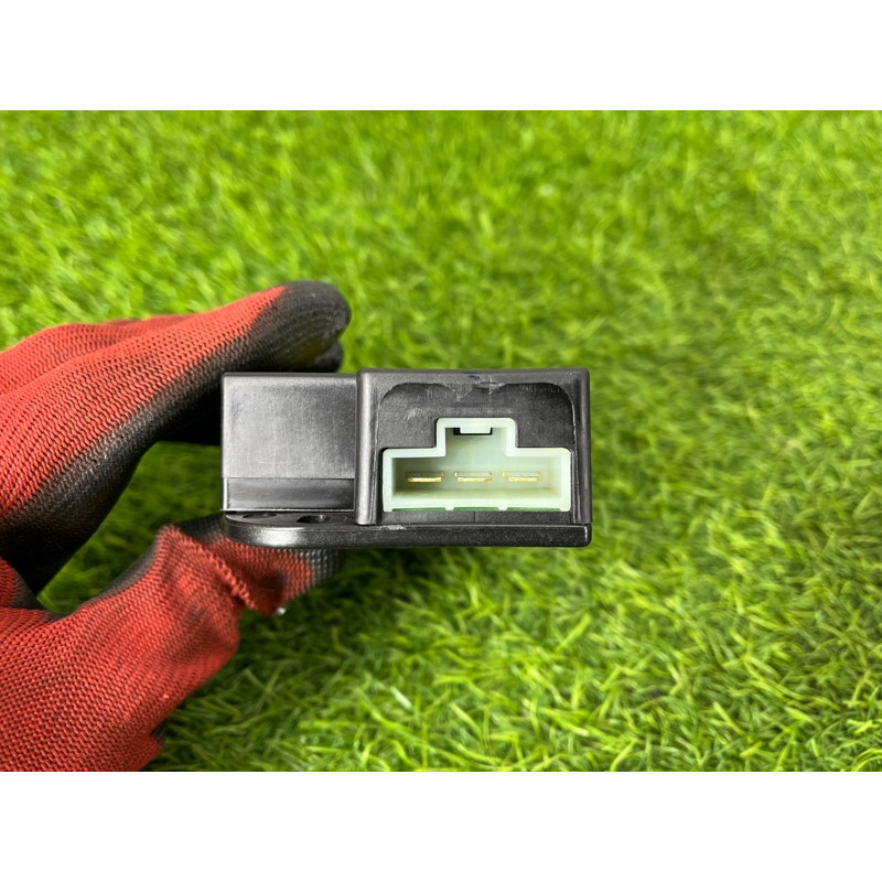 Блок управления подогревом сидения (электрика / блоки управления) Hyundai Ioniq AE 2018 1.6 Hybrid 88196G2100