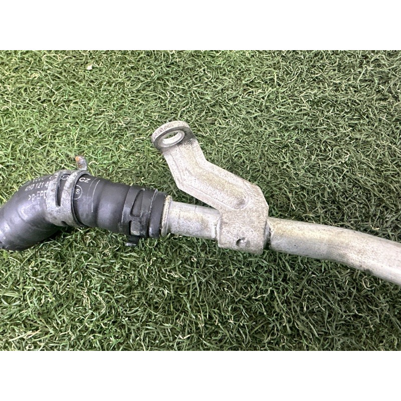 Трубка системы охлаждения (система охлаждения) AUDI A8 D4 2011 4.2 CDRA 4H0121485R