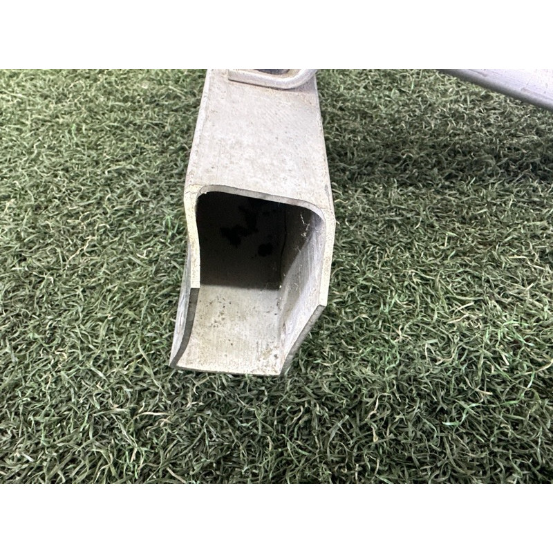 Кронштейн усилителя бампера (стекла и зеркала) BMW 7-series F01 2011 3.0 N54 51117273399