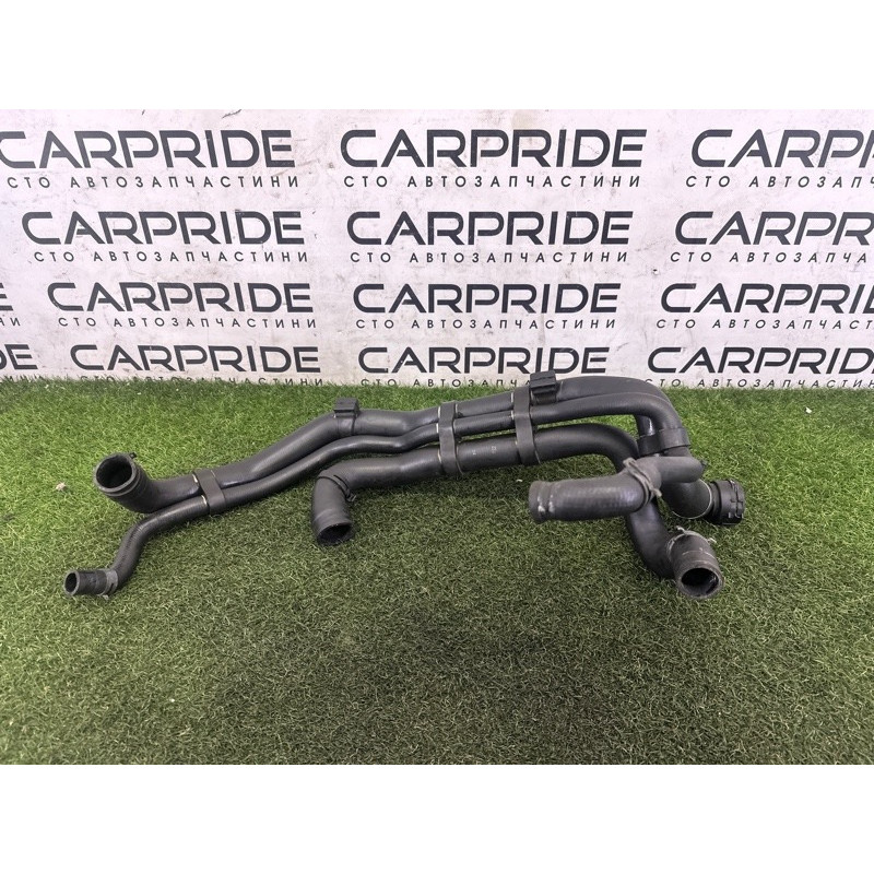 Патрубок (система охлаждения) Volkswagen Touareg NF 2013 3.6 7P6122101M